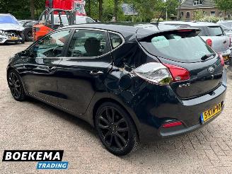 Kia Cee d cee'd 1.6 GDI Business Pack Navigatie Camera Cruise Climate picture 3