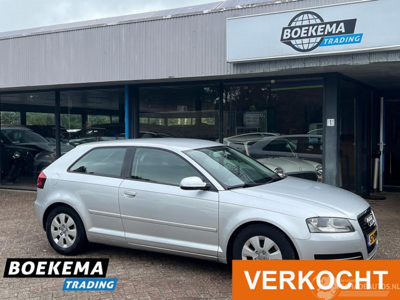 Audi A3 1.6 TDI Attraction Navigatie Cruise Climate