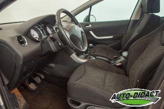 Peugeot 308 SW 1.6 THP XT Clima Pano picture 24