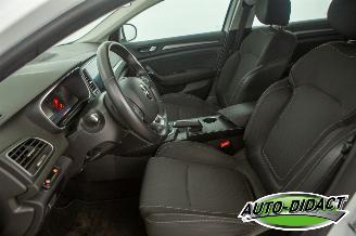 Renault Mégane Estate 1.0 Clima Navi TCe Zen Versnellingsbak probleem picture 24