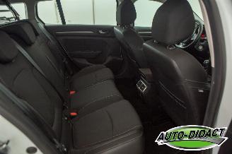 Renault Mégane Estate 1.0 Clima Navi TCe Zen Versnellingsbak probleem picture 21