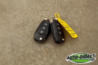 Ford Fiesta 1.0 73KW  82.494 km Airco Navi picture 27