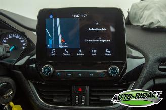 Ford Fiesta 1.0 73KW  82.494 km Airco Navi picture 7
