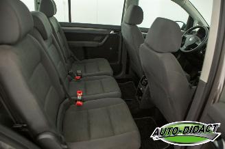 Volkswagen Touran 1.6 Airco 7persoons picture 19