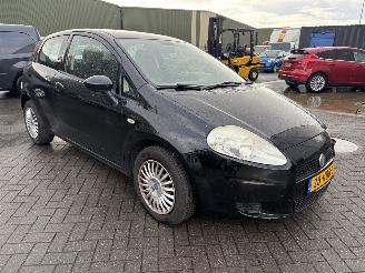 Fiat Grande Punto 1.4 16V Dynamic picture 1