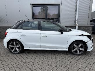 Audi A1 1.0 TFSI Adrenalin SPORTBACK picture 3
