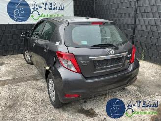 Toyota Yaris Yaris III (P13), Hatchback, 2010 / 2020 1.0 12V VVT-i picture 3