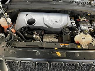 Jeep Renegade 4xe 240 Plug-in Hybrid Electric Trailhawk picture 11