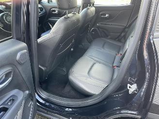 Jeep Renegade 4xe 240 Plug-in Hybrid Electric Trailhawk picture 17