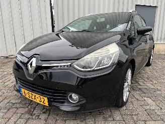 Damaged car Renault Clio Clio IV Estate/Grandtour (7R) Combi 5-drs 0.9 Energy TCE 90 12V (H4B-4=
00(H4B-A4)) [66kW]  (01-2013/08-2021) 2014/3