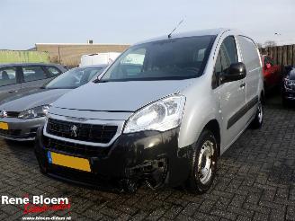 skadebil bedrijf Peugeot Partner 120 1.6 BlueHDi Premiere 75 L1 2017/9