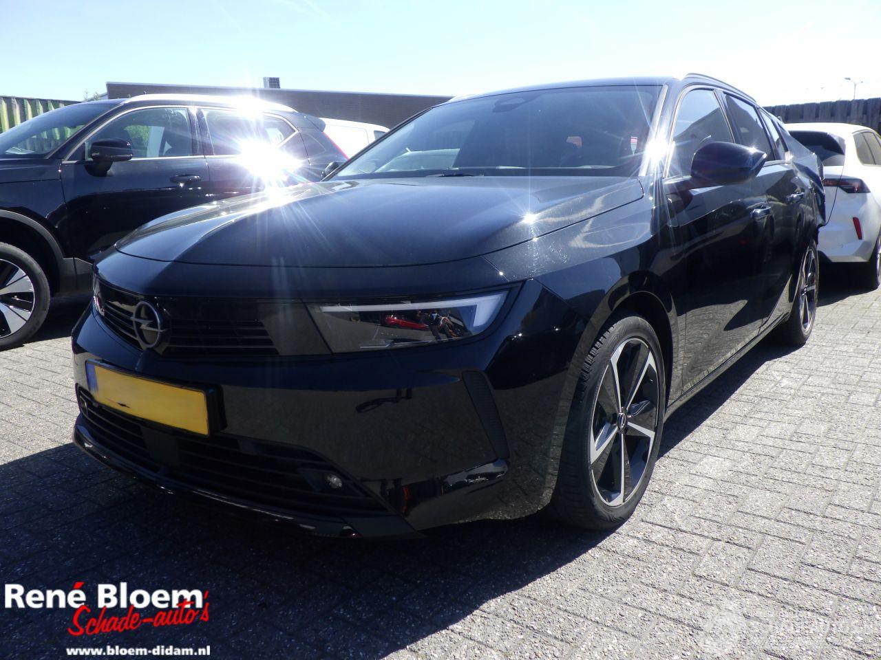 Opel Astra SPORTS TOURER 1.2 Business Elegance