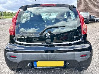 Peugeot 107 Gereserveerd 1.0-12v automaat 68pk XS 5drs - nap - carplay - airco - 49dkm - elektr ramen - toerenteller picture 6