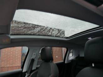 Peugeot 2008 GT LINE PANORAMADAK picture 12