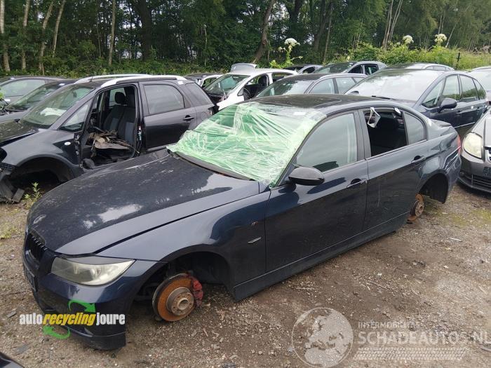 BMW 3-serie 3 serie (E90), Sedan, 2005 / 2011 320i 16V