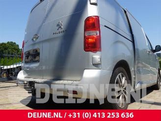 Peugeot Expert Expert (V1/VA/VB/VE/VF/VT/VY), Van, 2016 2.0 Blue HDi 180 16V picture 16