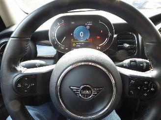 Mini Cooper Essential picture 15