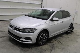 Vaurioauto  passenger cars Volkswagen Polo  2019/8