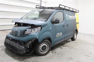 damaged passenger cars Peugeot Expert  2025/5