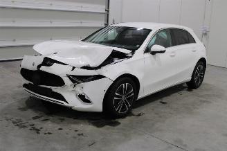 Coche accidentado Mercedes A-klasse A 180 2023/12