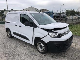Damaged car Citroën Berlingo 1.5 HDI 2023/5