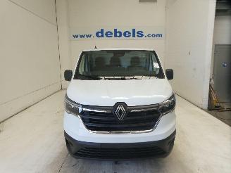 Auto incidentate Renault Trafic 2.0D 2025/10