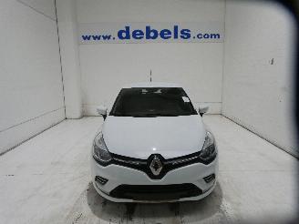 Damaged car Renault Clio ZEN ENERGY TCE 2019/3