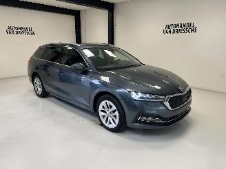 Damaged car Skoda Octavia AMBITION 2020/10
