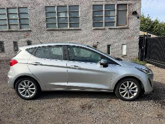 Coche accidentado Ford Fiesta TITANIUM 2017/9