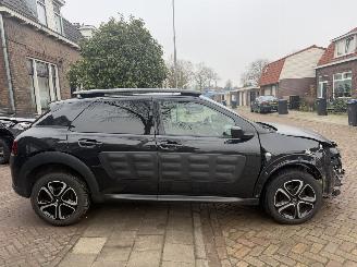 Citroën C4 cactus 1.2 PureTech One-Tone AUTOMAAT picture 4