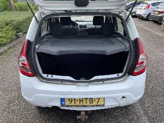 Dacia Sandero 1.4 airco picture 14