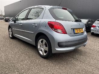 skadebil auto Peugeot 207 1.6 5drs 2009/10
